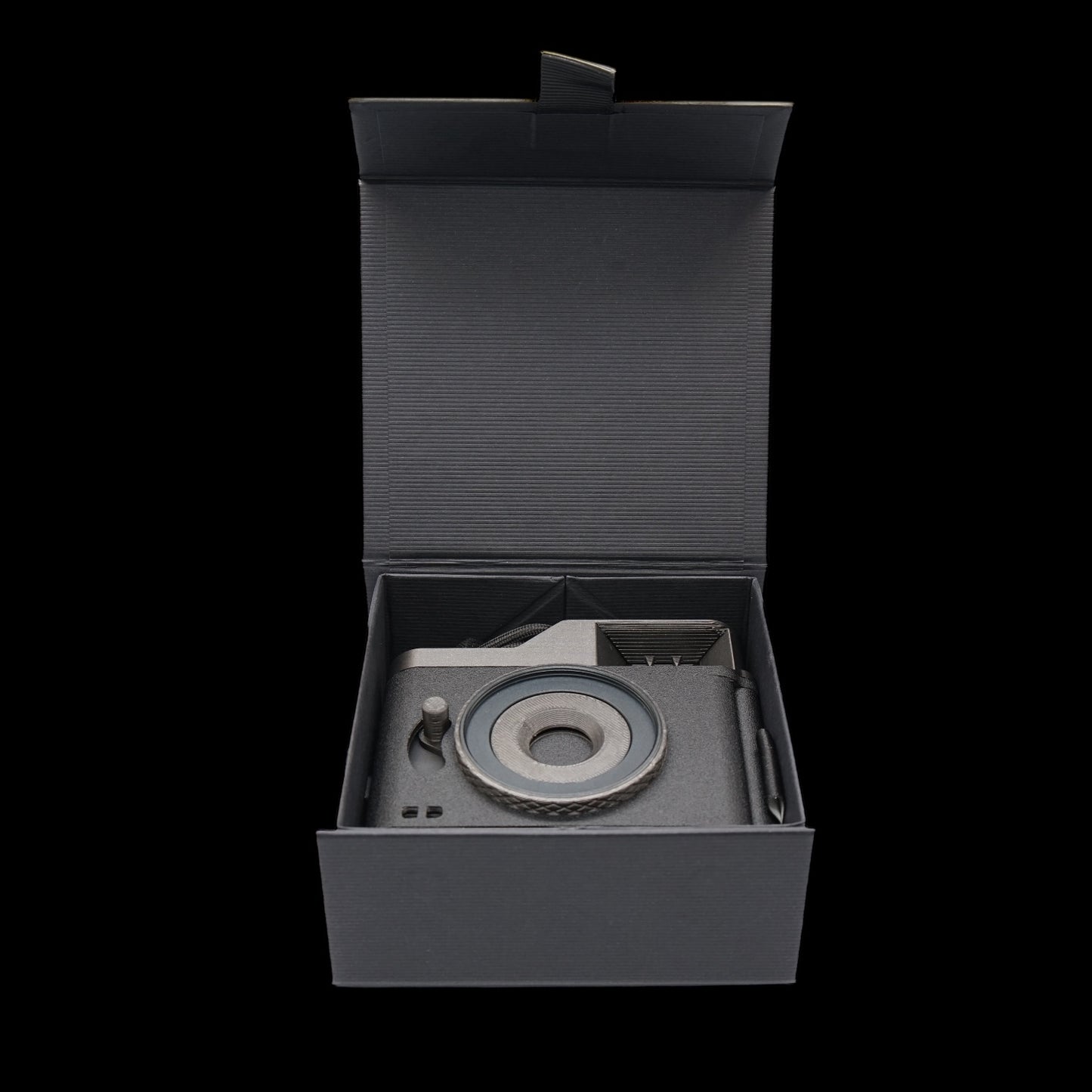 Chroma Click - 35mm Compact Camera with 24mm "Double Glass" lens