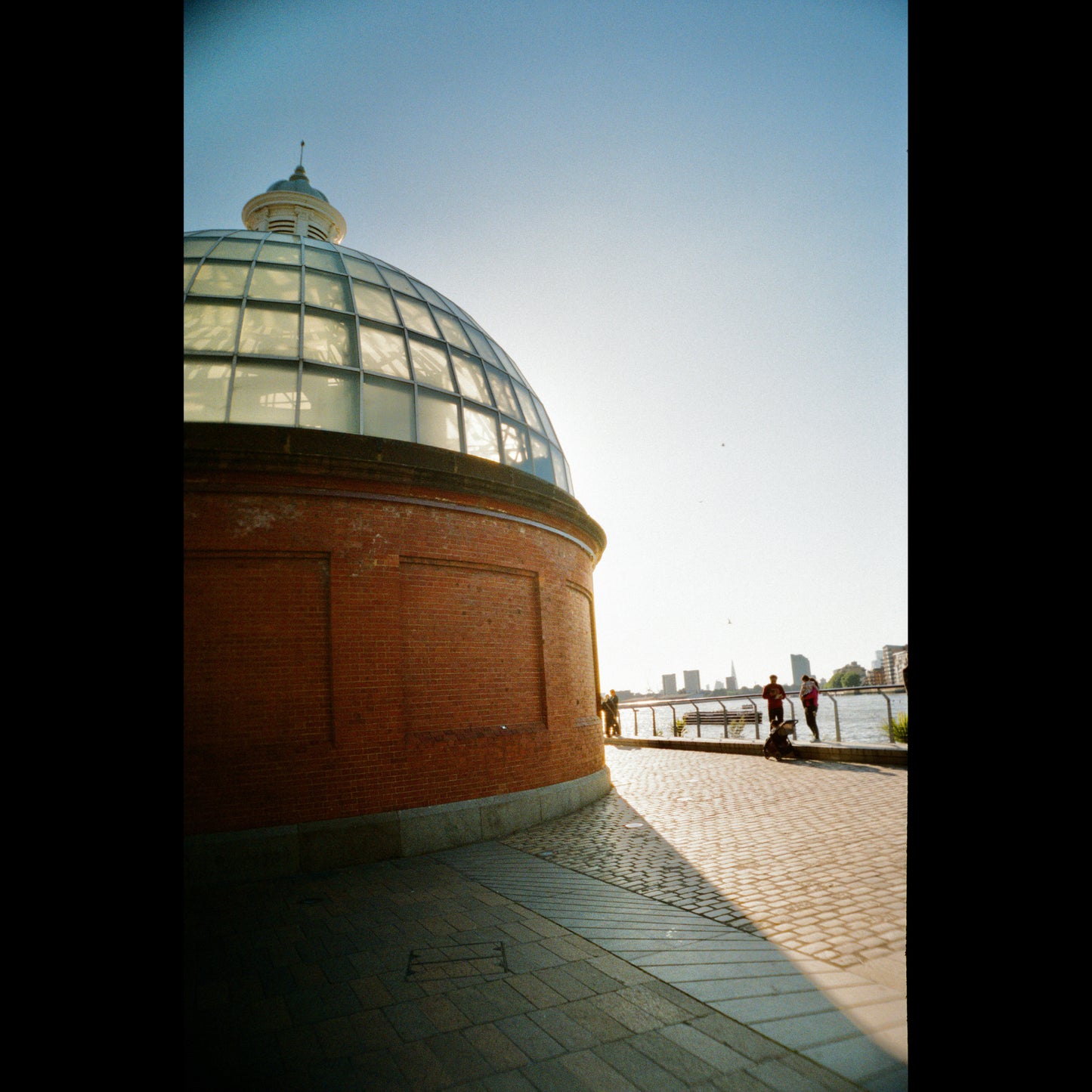 Chroma Click - 35mm Compact Camera with 24mm "Double Glass" lens