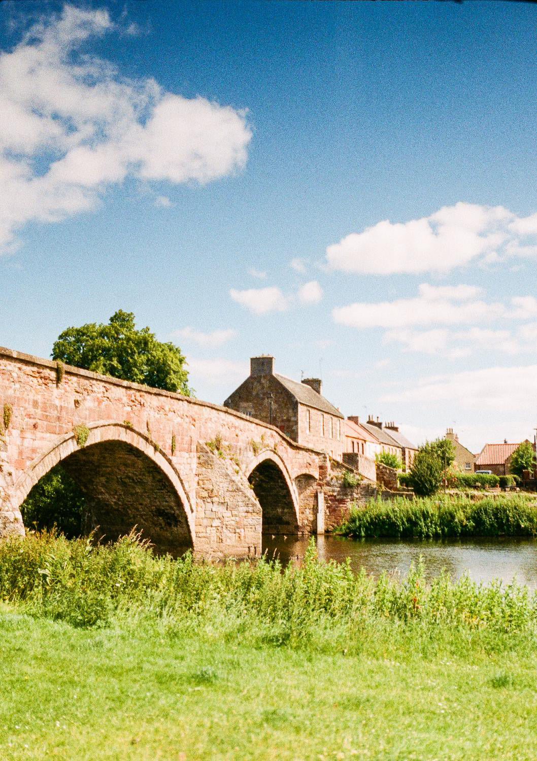 Chroma Click - 35mm Compact Camera with 24mm "Double Glass" lens