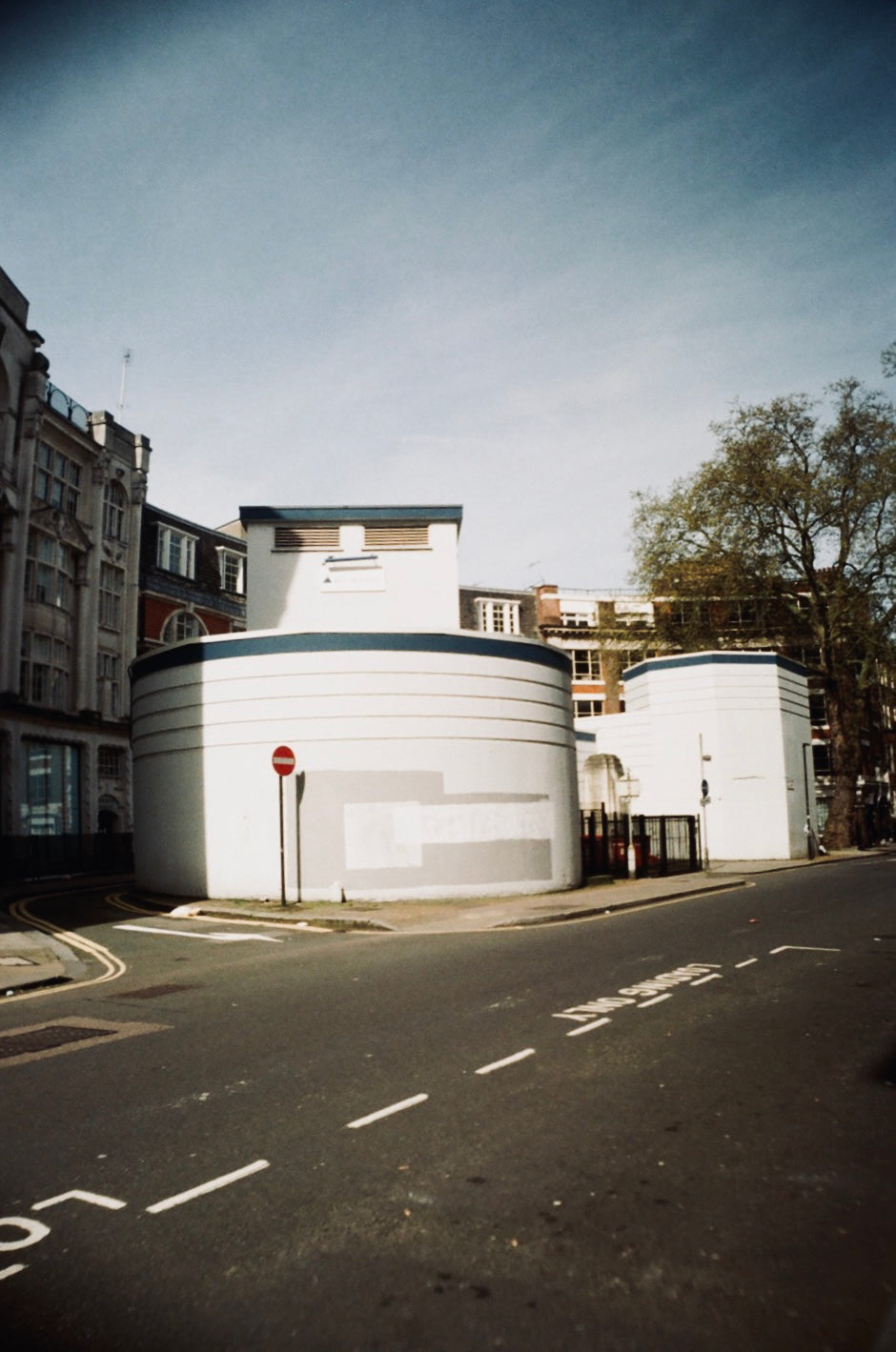 Chroma Click - 35mm Compact Camera with 24mm "Double Glass" lens